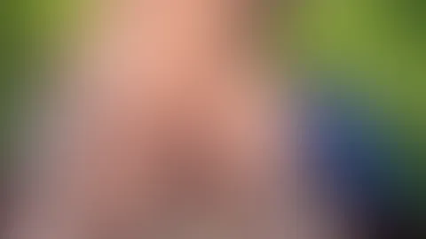 Ich genieße die Sonne… und du? ☀️ Wenn dir das gefällt, solltest du dir die exklusiven Inhalte nicht entgehen lassen. 😘