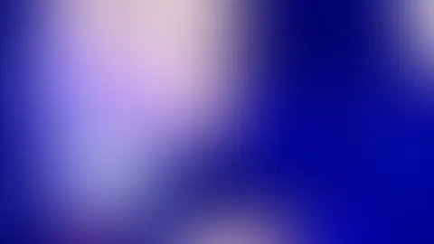 Die hübsche Betty ist wirklich ne echte Sexbombe, soll ich euch mehr von ihr zeigen? Vielleicht auch wie sie nackt trainiert?