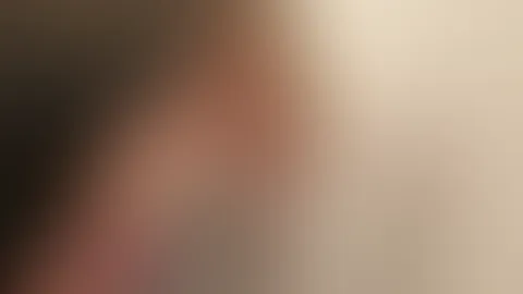 Am letzten Tag in Cap d’Agde habe ich festgestellt, dass Schaum ein exzellentes Gleitmittel ist. Außerdem gab es eine geile dusche im Pool inklusive heißer Italiener und dann noch eine Eskalation der