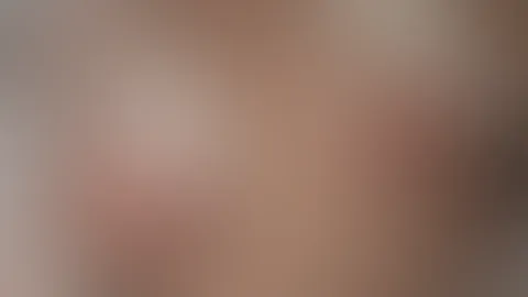 Meine geilen Euter brauchen mal woeder richtige männer Hände die sie durchkneten und Lippen die an meinen nippel saugen