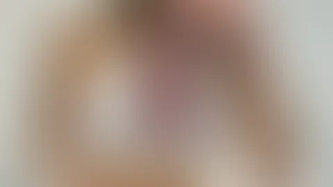 Brave Schülerin wird richtig unartig: Schulmädchen-Strip, nasse P***y-Spielchen, Dildo-F**k & echter Orgasmus 💦