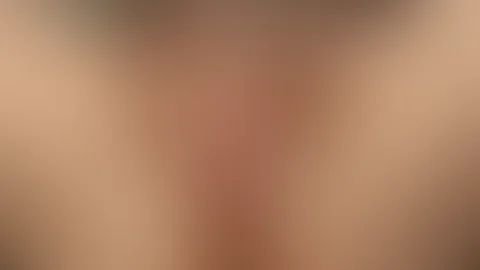 Spielen mit meiner eingeölten P***y 💦