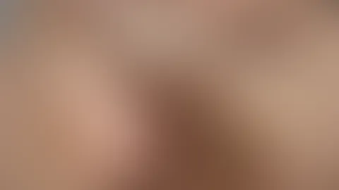 Ich mache es mir selbst und bin so richtig feucht đđ„” seh mir dabei zu