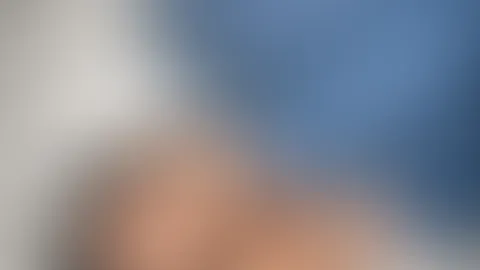 Wie gefällt es dir wenn ich nur diese Heels und sonst nichts für dich trage? 😘