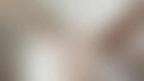 OH MEIN GOTT!! HABEN MICH JETZT ALLE GESEHEN? Du hast doch nicht gedacht das meine P***y im Urlaub eine Pause braucht und ich nicht an dich denke?? Sie braucht definitiv keine Pause, sondern ein ganz