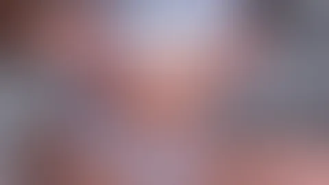 Ich hatte einen unanständigen Traum 🫢, es ging auf jedenfall um was hartes 🤫. Vllt hilfst du mir ja noch mal auf die Sprünge 😼