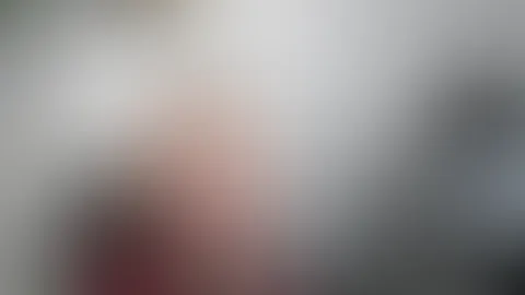 In Dessous widme ich mich meinen dicken Brüsten