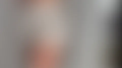 Hast du etwa durch den TĂŒrspalt geguckt und mich beim Ausziehen beobachtet? đ