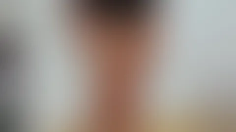 Sollte ich mehr Strapon Videos posten?đâ€ïž