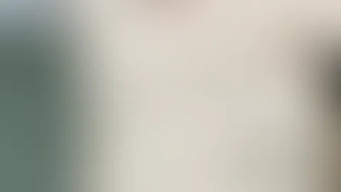 Ich zeige dir meine natürlichen sexy Brüste und meinen geilen Ass🔥 bis hin zu meinen heißen F**klöchern😈🥵