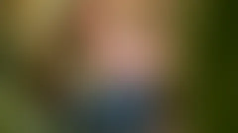 Meinst du mich hat jemand gesehen 🫢🥵? Ich glaube ich hab da hinten jemanden gesehen, der mich beobachtet hat 👀.