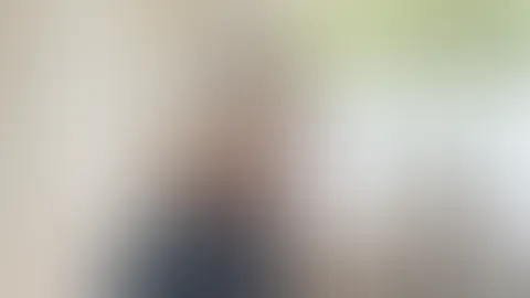 Ich höre deine Gedanken, wie du auf meinen A***h schaust 😎👀