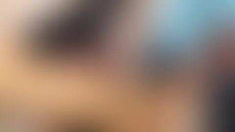 sein s*****z schmeckt einfach so geil, da konnte ich nicht widerstehen und hab ihm sofort einen geblasen, als er mir aus dem nichts seinen s*****z hingehalten hat.