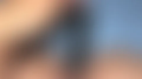 Nahaufnahme wie ich mir den Dildo in die P***y schiebe 🔞💦
