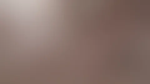 Ich lasse deine geile Sahne aus meinem Mund laufen und schön auf meine Brüste...