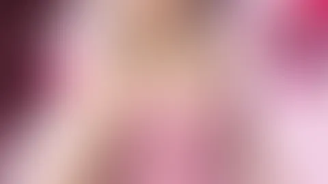 Zwischen Rosen und Herzklopfen 💕 Manchmal reicht ein bisschen Rosa, um die Welt schöner zu machen. Happy Valentinstag ✨