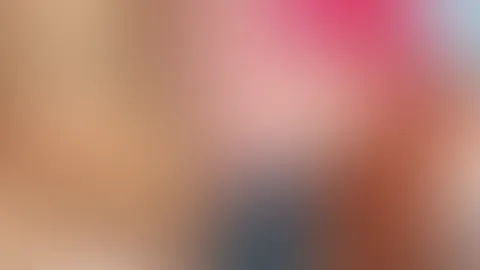 Ich saß schön in der Küche als we plötzlich vor mir stand und mir seinen S*****z in den mein Mund drückte. Aber ich wahr brav und habe ihm die Mund Votze schön hingehalten