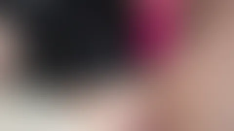 Selbstbefriedigung im Lederkleid