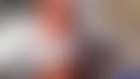 OMG!! Ich P**se auf meinen Balkon.... ich hoffe das meine Nachbarn mich nicht gesehen haben!!