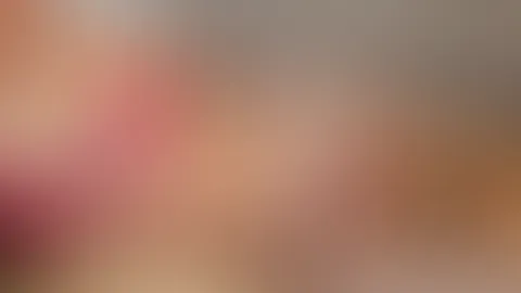Weihnachten und Neujahr sind so nah... Ich freue mich schon darauf, zu sehen, was du für mich vorbereitet hast... Mein Körper in diesem Anzug ist das Hauptgeschenk für dich... Aber ich muss trotzdem f