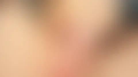 Meine P***y ist gerade ziemlich gierig, denkst du nicht, dein S*****z könnte mich jetzt befriedigen? 😈