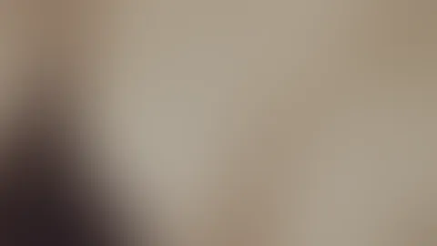 Ich kann meine f****r einfach nicht von meinen Titten lassen