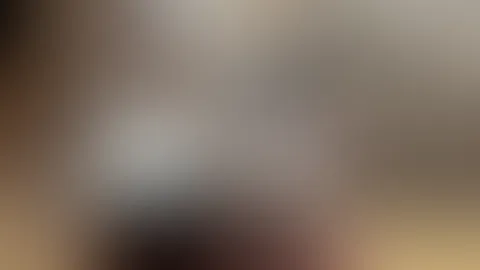 POV: Du stehst im Türrahmen und siehst zu, wie ich mich im Spiegel für dich verliere. 🪞💭 Gönn dir in meinem Feed Abo das komplette 2:18 Minuten lange Video und schau zu wie die Hüllen fallen 😘