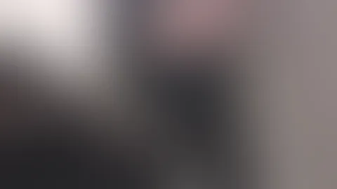ich nehm dich in die Schwimmbad Umkleide mit und zeig dir mein V******n von unten