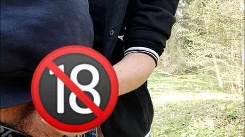 Handjob im Wald