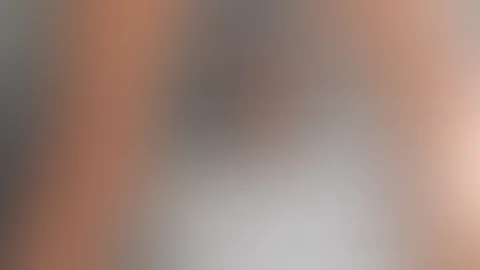 Ich reite Dildo, von hinten und dann von vorne, ganz nackt 😋 ich bräuchte deine Zunge und dann deinen S*****z 😋😘😋