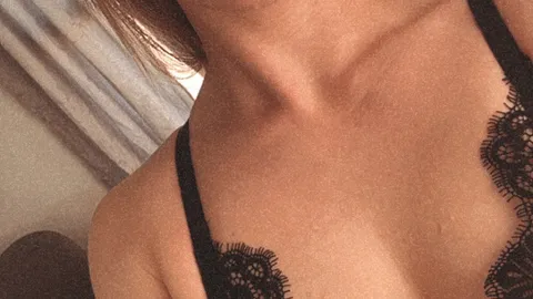 Spontanes Shooting am frühen Morgen endet mit Blowjob für den Fotografen 🥵💦