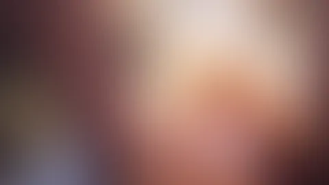 Bereit deinen harten S*****z zu lutschen 🥵💦