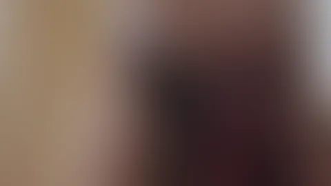 Heißer Strip im Schulmädchen Röckchen😈