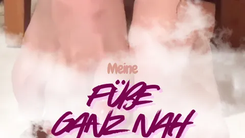 Meine Füße ganz nah für dich in authentischer Position