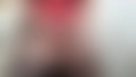 In rot schwarzem Dessous habe ich es mir selbst gemacht