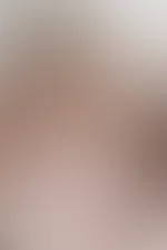 Magst du meine Brüste? Der Schlafanzug bringt sich richtig gut zur Geltung. Oder was meinst du? Schreib mir!