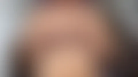 Ich liebe es einfach meine Brüste anzufassen 😍🔥 das einzige was noch geiler ist, ist wenn ein Mann meine Brüste richtig durchknetet 😜