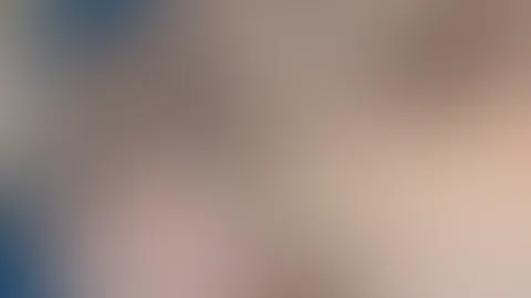 User dreier mit zwei Schwänzen in der P***y.
