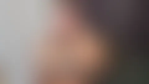 Ich bin die geile Sekräterin in Lederoverknees!😏🤫 Ich könnte dir ja mal helfen in meinem geilen Outfit aber wir landen auf deinem Schreibtisch und dein S*****z in meiner F***e!💥🥵 ich habe so versa