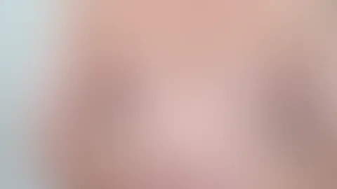 Ich öle meine Boobs für dich ein 😇