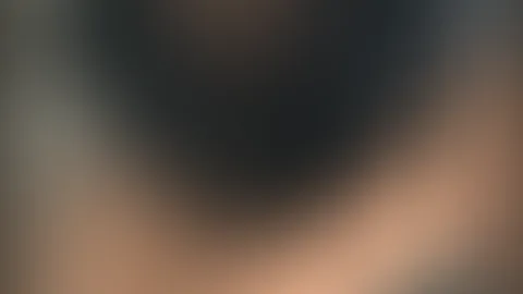 Hallo ihr Lieben, ich bin Naomi. 😈  Ich bin die dominante Seite von uns beiden und liebe Lack, Leder und es, die Kontrolle zu übernehmen. Wer selbstbewusste Frauen mit einer dunklen, frechen und manc