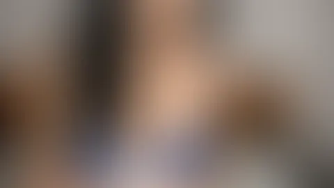 Willst du wissen wie es unter meinen Dessous aussieht? Dann musst du ein bisschen nĂ€her kommen und mich ausziehenđ«Š