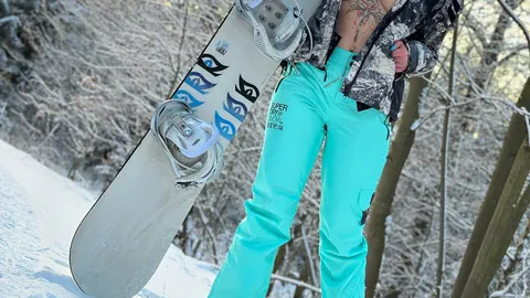 Nackt im Schnee bei -16 Grad