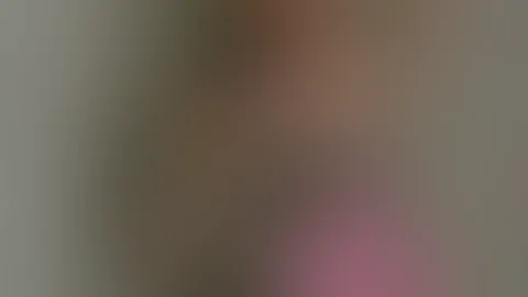 Denkst du, du hast schon alles von mir gesehen? Warte ab, was heute Abend online gehtđ