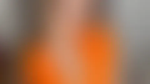 Ich habe nichts drunter ;) oben genau wie unten🤭