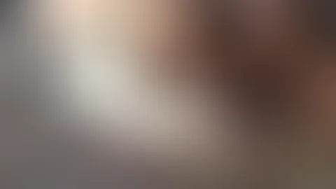 24/7-Sklavin --> Nudeln essen