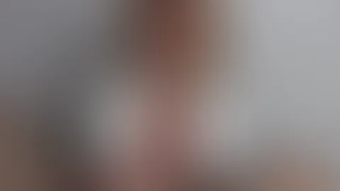 POV ! Heiligmorgen! Blowjob vor der Bescherung Bevor der ganz Stress mit den Vorbereitungen für den Heiligabend beginnt, hab ich noch ganz entspannt schön ein S*****z geblasen. Stell dir vor ich kn