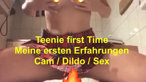 Selfie. Die ersten Clips damals als Teenie mal mit dem Dildo, mal bis zum Schwitzen gevögelt, die ersten Blowjob.. đ„°đ„°
