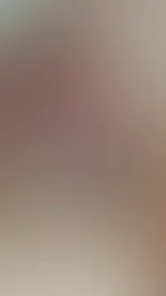 Upsi 🤭 da hatte jemand wohl sehr feuchte Träume 💦🤤 leckst du sie sauber? 😈