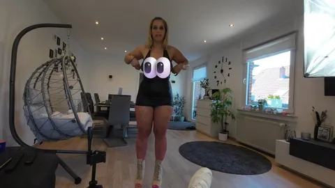 Gef**kt in MINIKLEID + NETZ Strumpfhose danach im Pool ANP**SEN LASSEN. PERVERS!